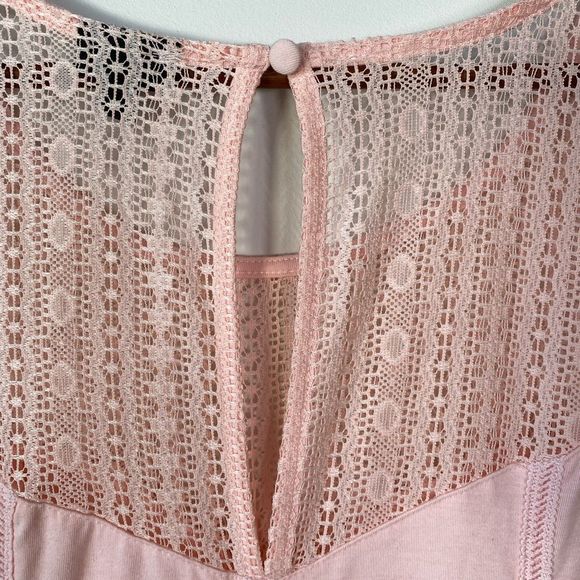 Pink Torrid Lace Dress Sz 3 - Picture 9 of 9